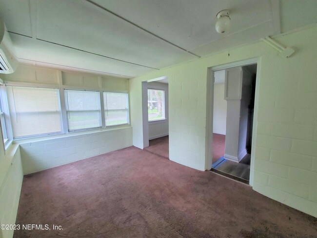 Building Photo - 4756 Palmer Ave