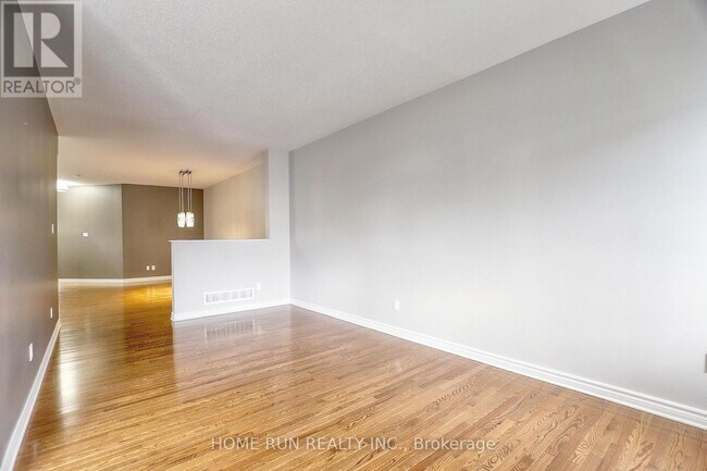 Building Photo - 206 Broxburn Crescent