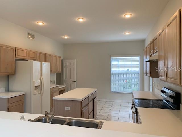 Foto del edificio - 13325 Falcon Pointe Dr
