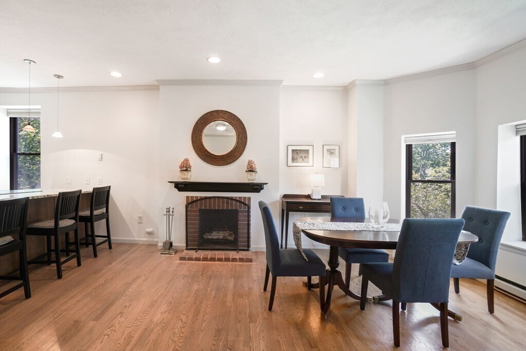 Foto principal - 231 W Newton St