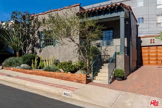 Building Photo - 8835 Betty Way