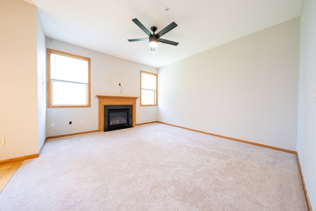 Building Photo - 15241 Spring Brook Terrace