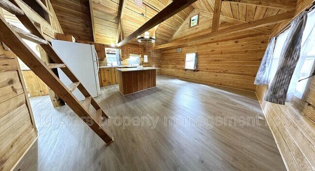 Building Photo - 9320 Treiman Blvd