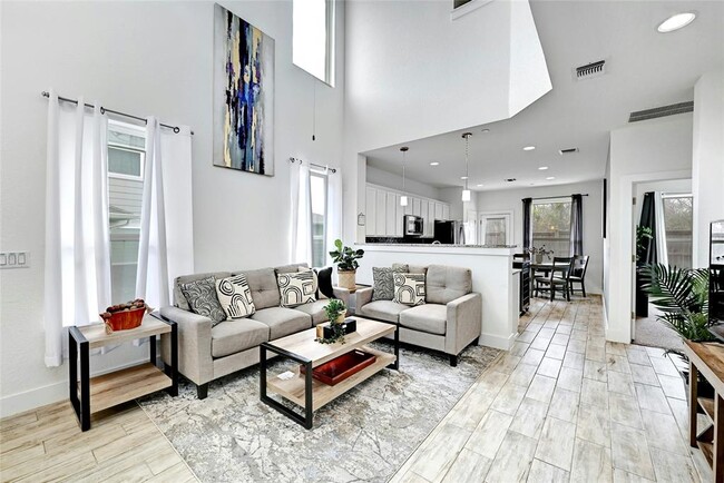 Foto del edificio - 11316 Gadsen Ln