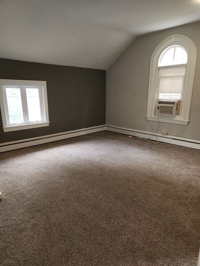 Building Photo - Downtown 1 bedroom