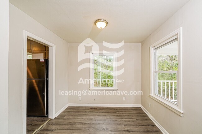 Foto del edificio - 624 Brunson Ave