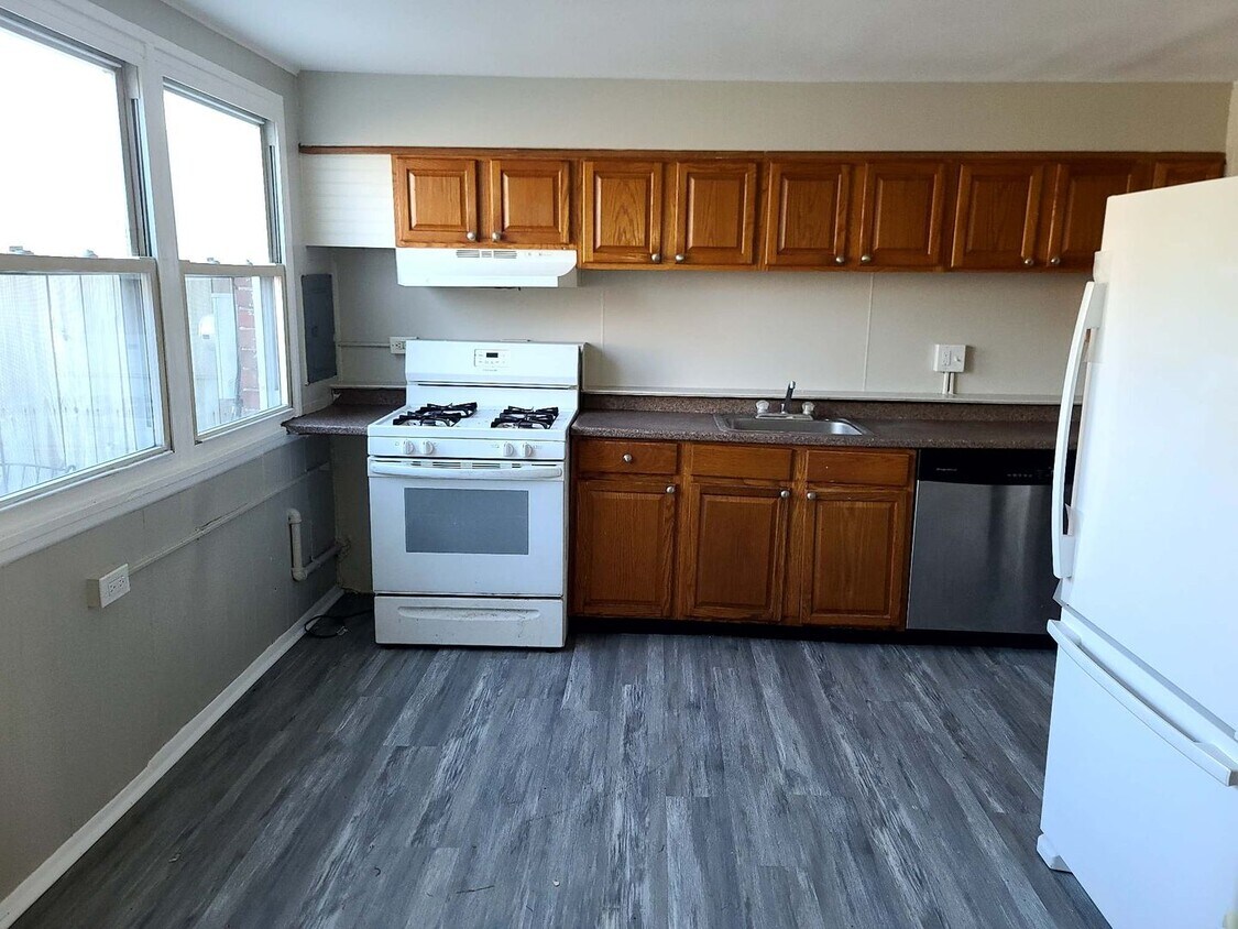 Primary Photo - Coming soon newly remodeled three bedroom ...