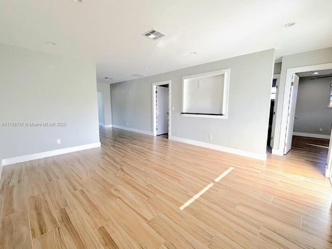 Photo - 4 bedroom in Hollywood FL 33021 House