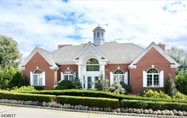 Foto del edificio - 201 Swathmore Dr