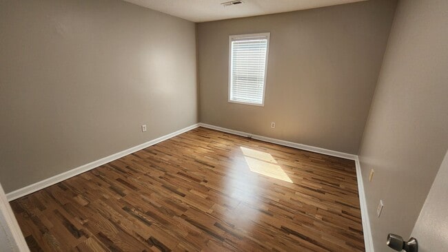 Foto del edificio - 1325 Stevens Ave NE
