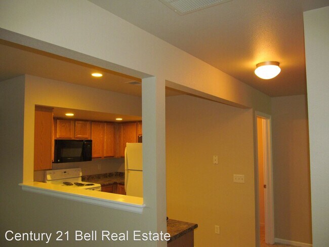 Foto del edificio - 3 br, 2.5 bath House - 746 West 2nd Street
