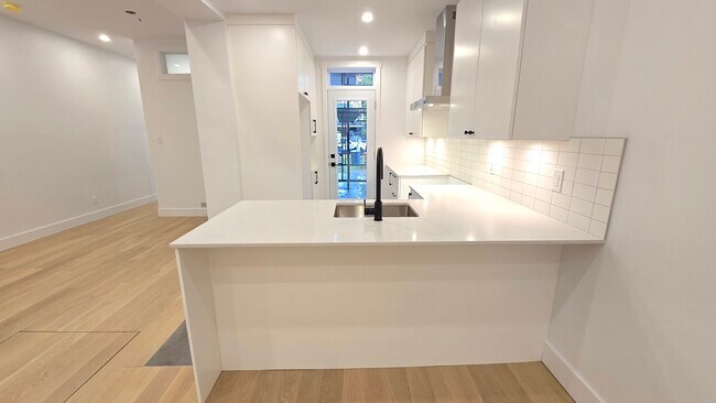 Photo du bâtiment - 2037 Rue De Chambly