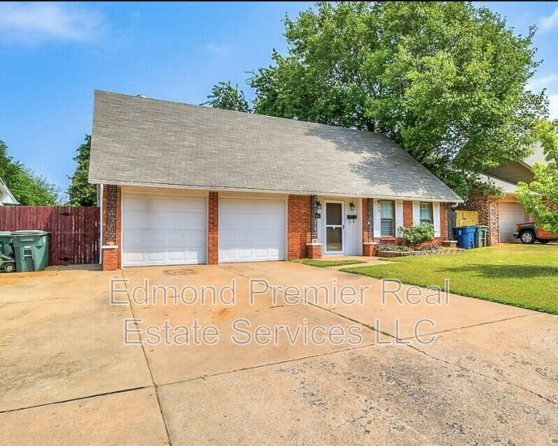 Foto principal - 629 Redstone Ave