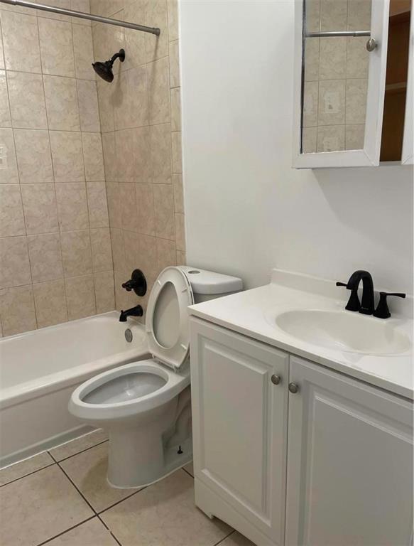 Building Photo - 8455 Coral Lake Way