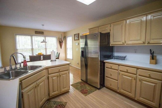 Building Photo - 1740 Wilkshire Ct