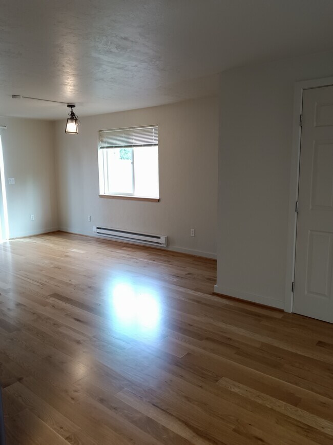 Foto del edificio - 874 S 9th St