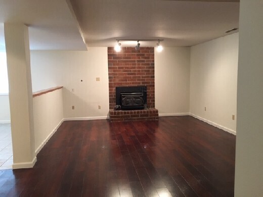 Primary Photo - Duplex