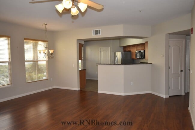 Building Photo - 1211 Vessona Cir