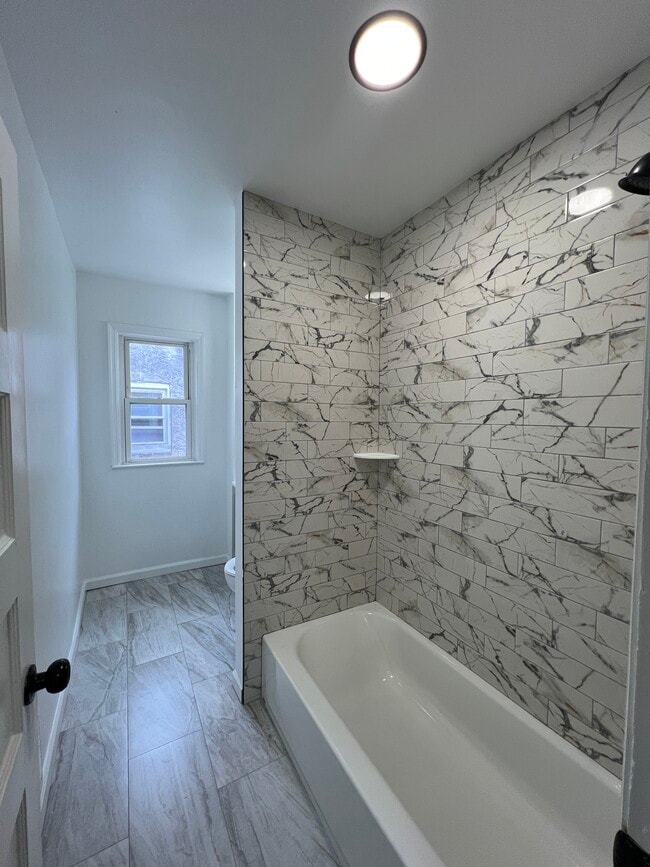 Foto del edificio - 919 Elsinore Pl