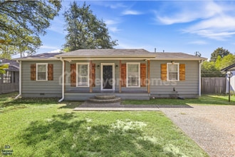 Building Photo - 204 Calloway Ave