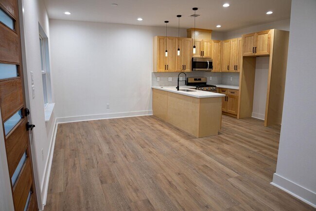 Foto del edificio - 8805 Parkway Dr