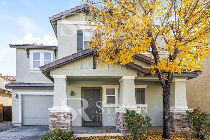 Primary Photo - Life Just Got Better!