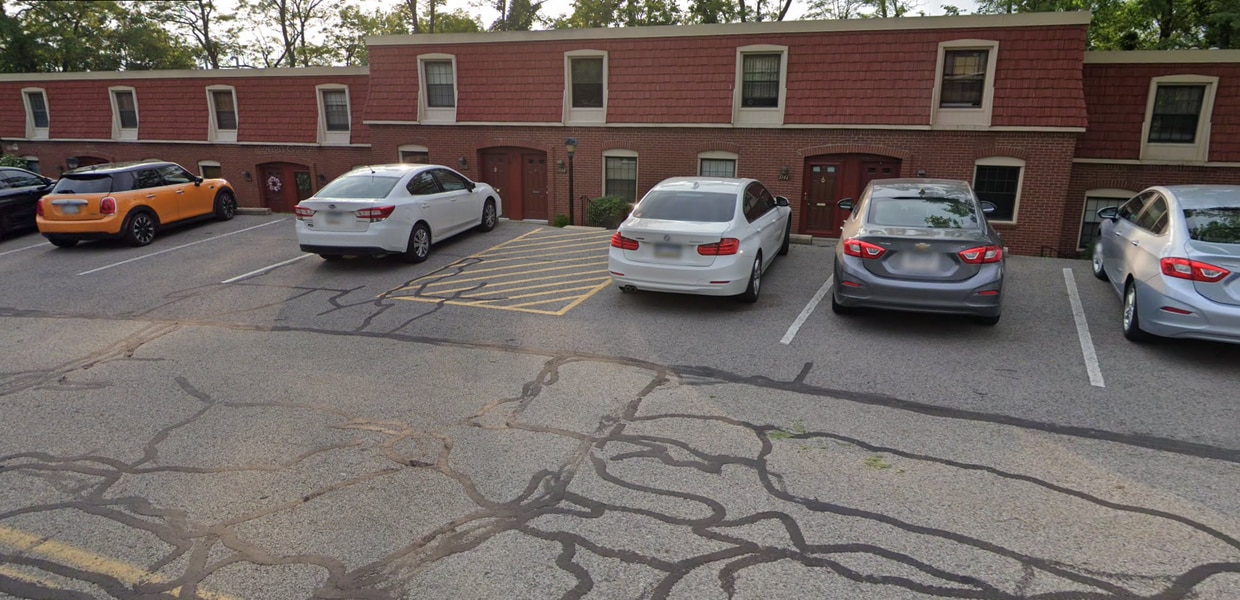 1148 Pennsbury Blvd, Pittsburgh, PA 15205 House Rental in Pittsburgh, PA