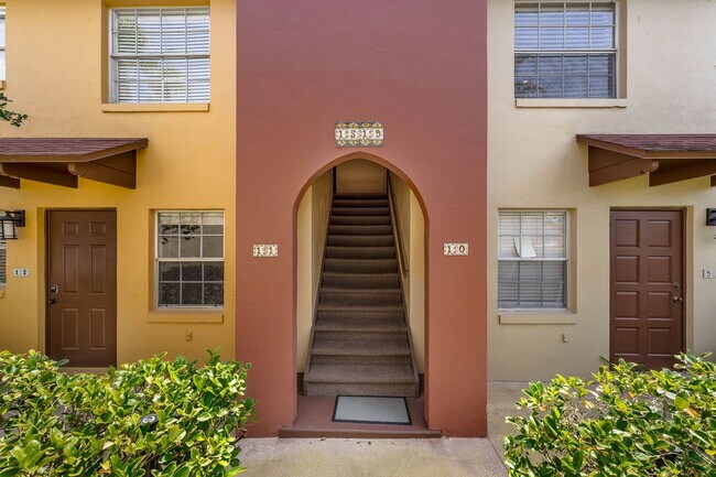 Foto del edificio - Renovated Condo in Downtown's coveted Dela...