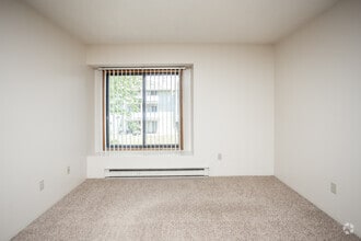 2BR, 2BA - 850 SF - Westwood Apartments