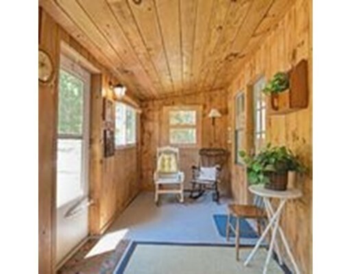 Building Photo - 135 Cadmans Neck Rd