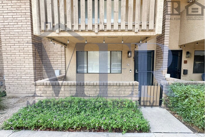 Foto principal - 2Bed/2.5Bath Townhome on Missouri/Central!...