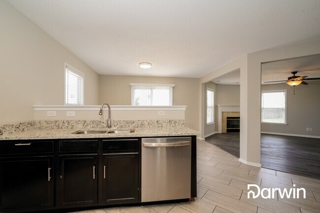 Building Photo - 2931 Ludwig Dr