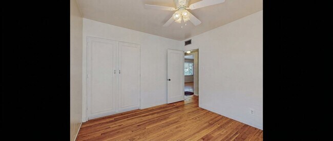 Foto del edificio - 2727 Monterey Ave SE
