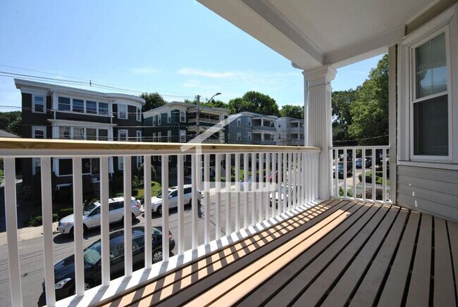 Foto del edificio - Charming 3 Bedroom-No broker fee