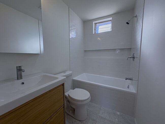 Building Photo - 2036 Wallace St