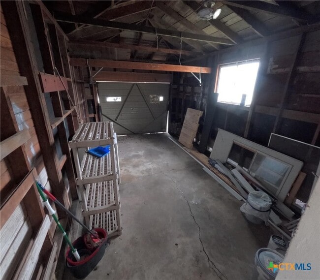 Building Photo - 218 N 4th