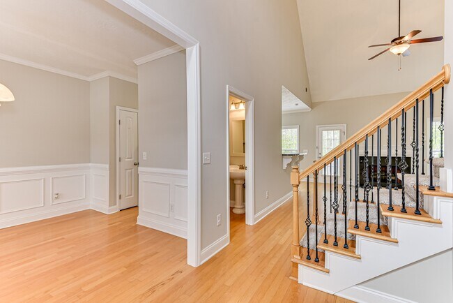 Foto del edificio - 4116 Chastain Dr