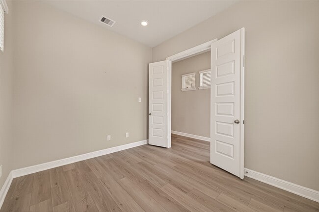 Building Photo - 10022 Cloud Mist Dr