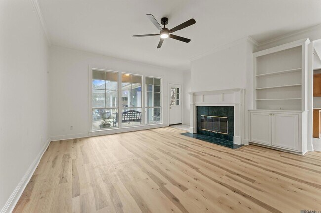 Foto del edificio - 18516 Lakefield Ave