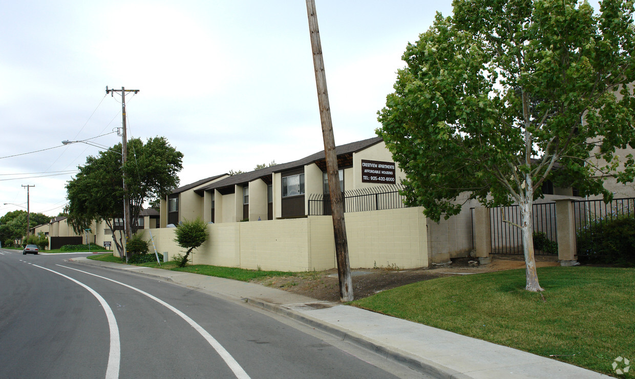 Building Photo - Lido Square