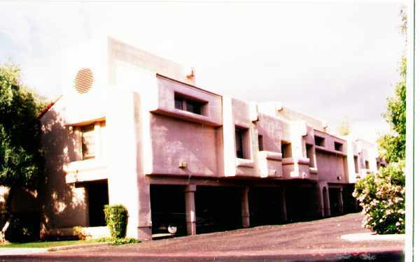 Primary Photo - 1432 W Emerald Ave