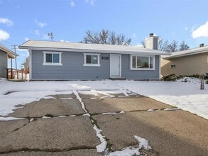 Building Photo - 5120 Woodbird Ct