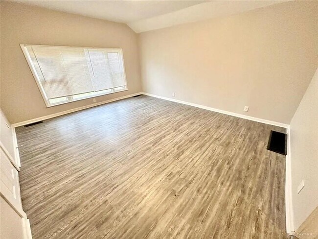 Building Photo - 3210 Illinois Ave