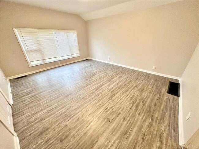 Foto del edificio - 3210 Illinois Ave