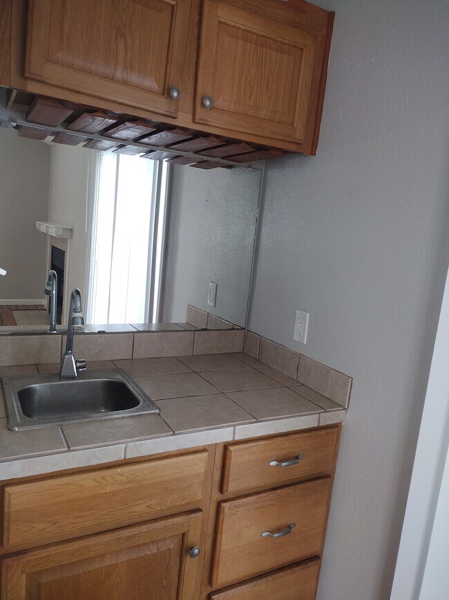 Foto del edificio - 3506 Cove View Blvd