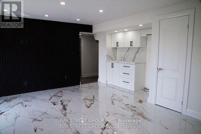 Photo du bâtiment - 44 Marlene Johnston Dr