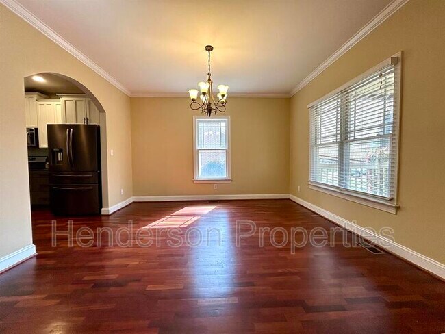 Foto del edificio - 2229 Chesterfield Ave