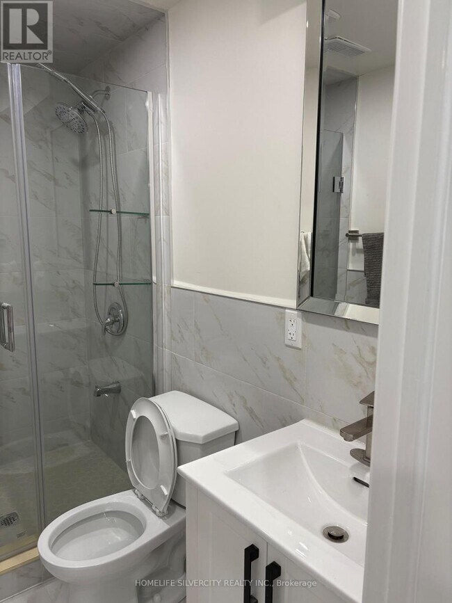 Photo du bâtiment - 2 Manordale Crescent