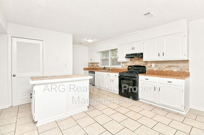 Foto del edificio - 2142 Fairway Ct SE