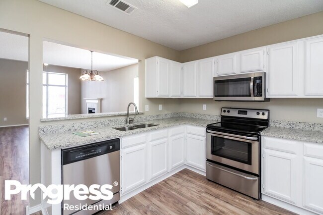 Building Photo - 1521 Chapman St